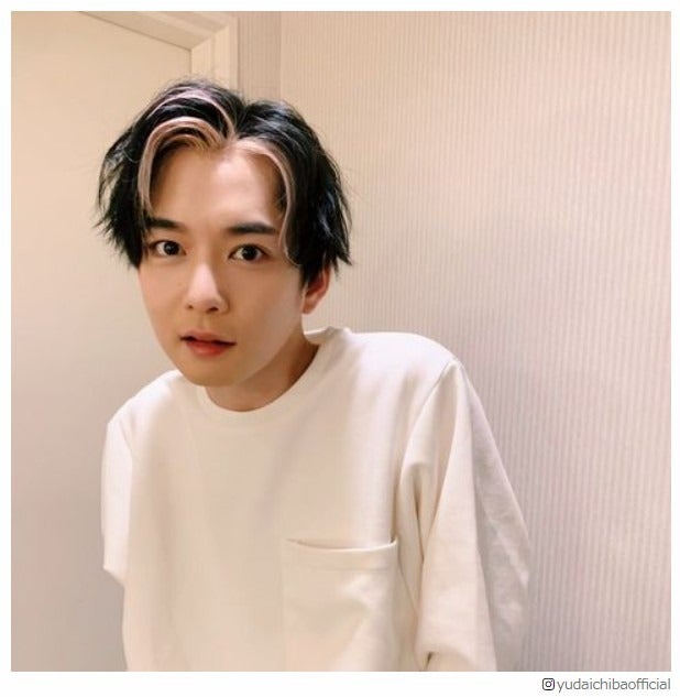 千葉雄大、ピンクフロントカラーにイメチェン「かっこよすぎて胸が苦しい」の声