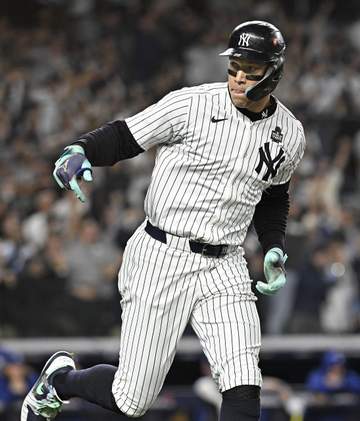 ヤンキース ジャッジが驚異の1試合2発！MLBキングへ1本差 勝ち越しの一撃に同点弾のトラウト苦笑い WBC米国代表新旧主将がアーチ共演