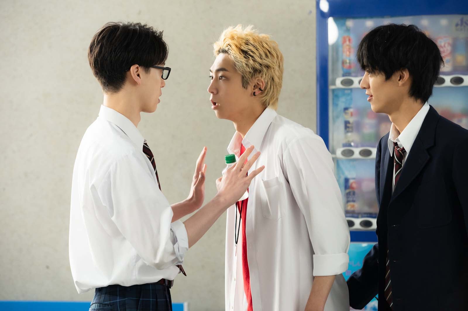 松本大輝、八村倫太郎、曽野舜太「佐原先生と土岐くん」第2話より（C）「佐原先生と土岐くん」製作委員会・MBS