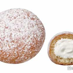 「エンゼルボール」ふんわりとしたイースト生地に、ホイップクリームをつめ、ドーナツシュガーをトッピング