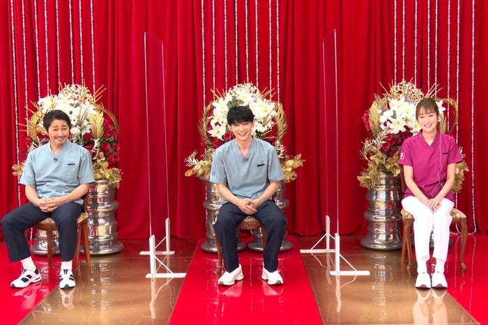 (左から)安田顕、吉沢亮、高梨臨(C)フジテレビ