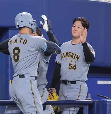 阪神 2年目・木下里都がプロ初勝利 チーム初安打が佐藤輝の逆転21号2ラン 3カード連続勝ち越し