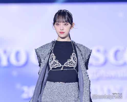 堀未央奈が美脚チラ見せ ビスチェ輝く上級者コーデ<TGC 2022 A/W>