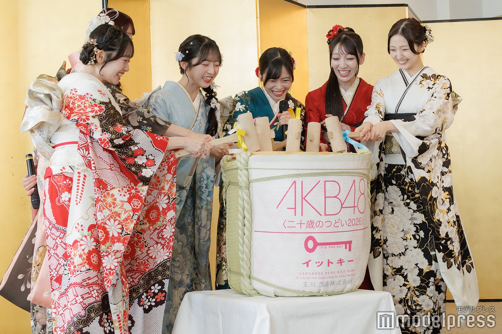 花田藍衣、久保姫菜乃、秋山由奈、新井彩永、工藤華純、迫由芽実（C）モデルプレス