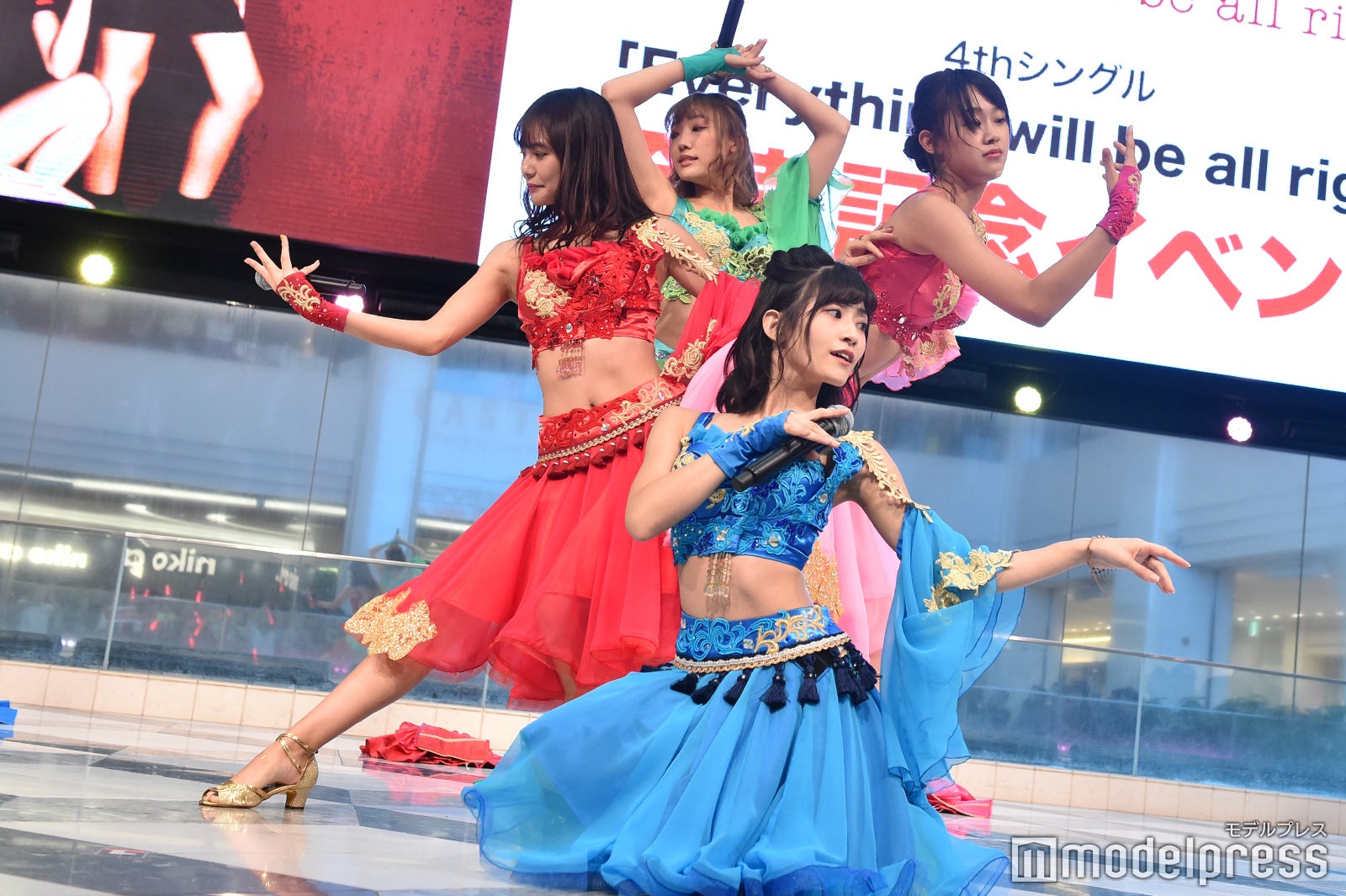 Good Tears（左から時計回り：池松愛理、相澤瑠香、高橋真由、朝日花奈） （C）モデルプレス