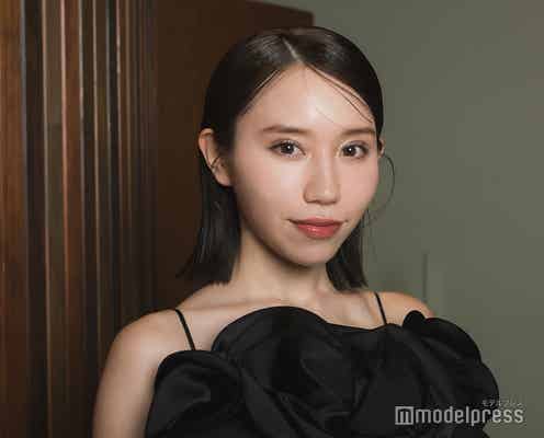 ばんばんざい・みゆ、アメリカンスリーブで美肩ライン際立つ「着こなせるのすごい」の声