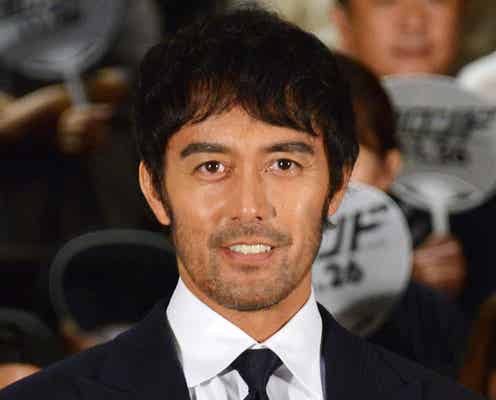 関ジャニ∞大倉忠義との初対面で「1分間地獄」阿部寛がアドリブ対応