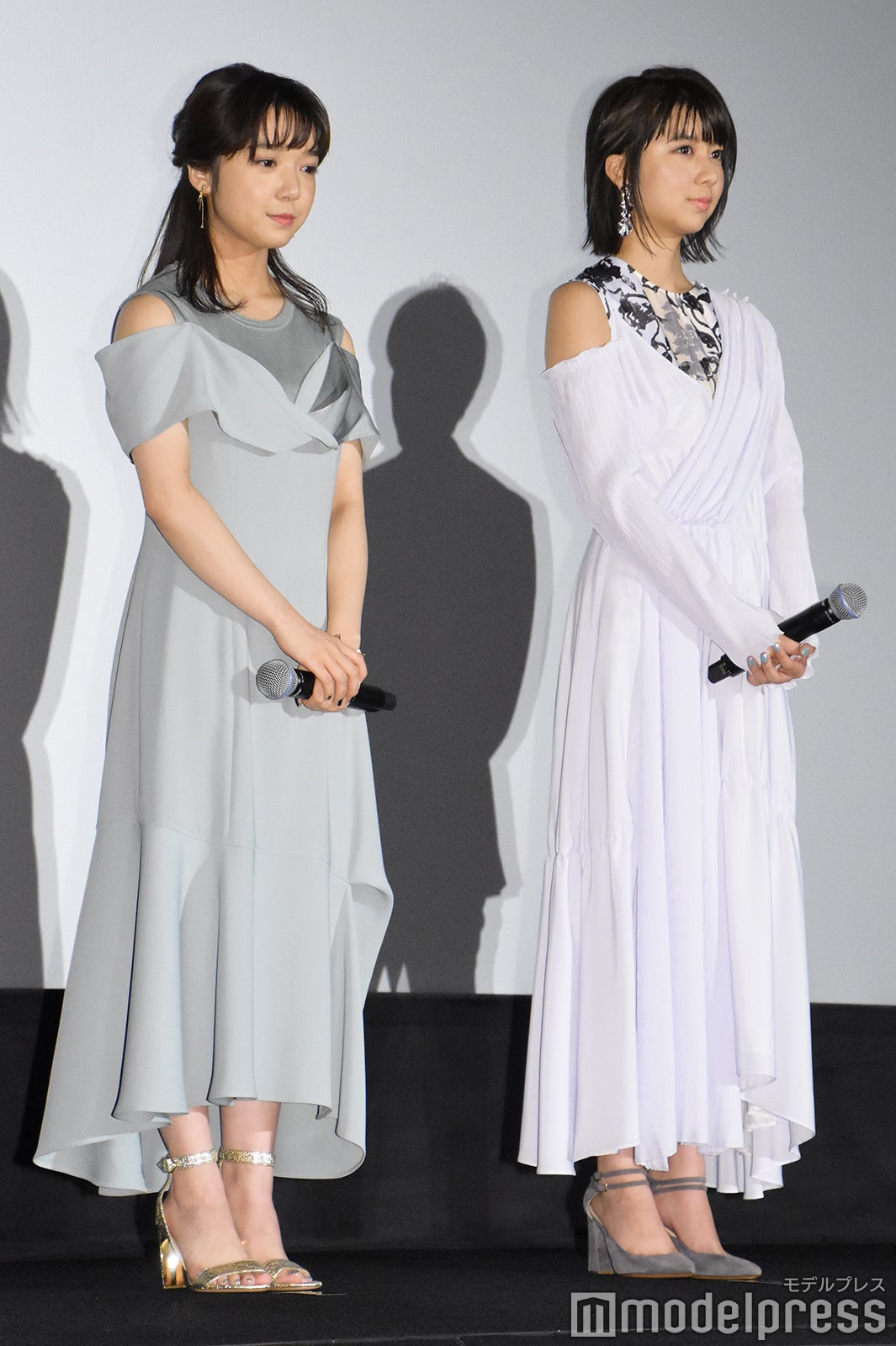（左から）上白石萌音、上白石萌歌 （C）モデルプレス