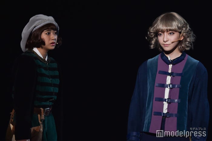 左が大久保美織/劇団れなっち『ロミオ&ジュリエット』公演(C)モデルプレス