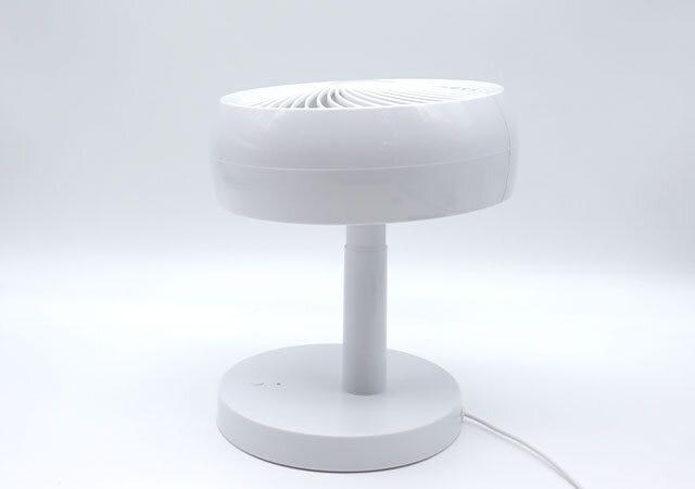 ダイソー　USB式サーキュレーター　角度　真上