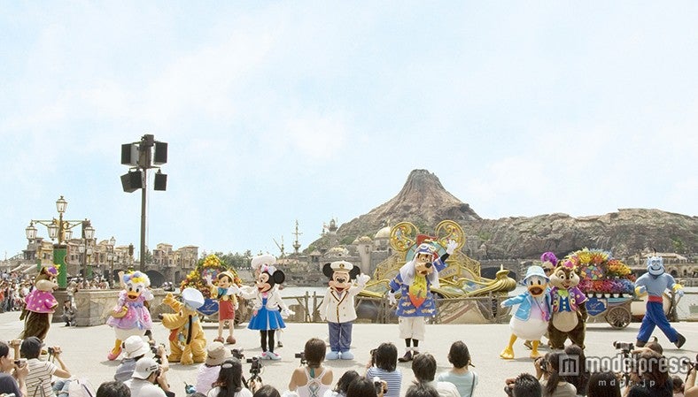 ディズニーシー、新ショーでジェラトーニ初登場 「スウィート・ダッフィー」詳細発表（C）Disney