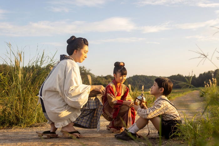 江口のりこ、永瀬ゆずな、木村優来「あんぱん」第10話(C)NHK