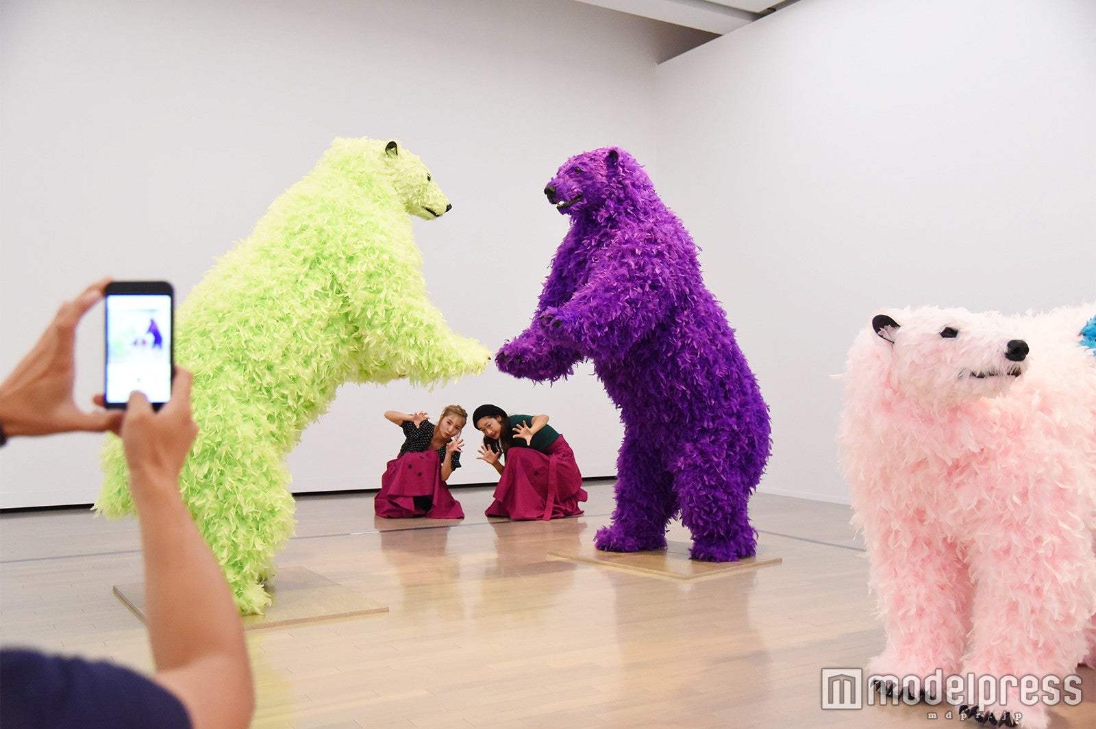 『I and I（芸術のために立ち上がらねば）』など（パオラ・ピヴィ、2014、Courtesy the Artist and Perrotin）（C）モデルプレス