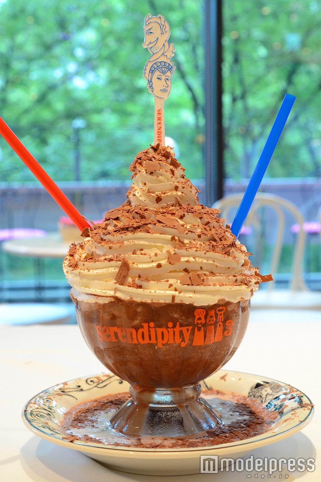 セレンディピティスリー（C）モデルプレス