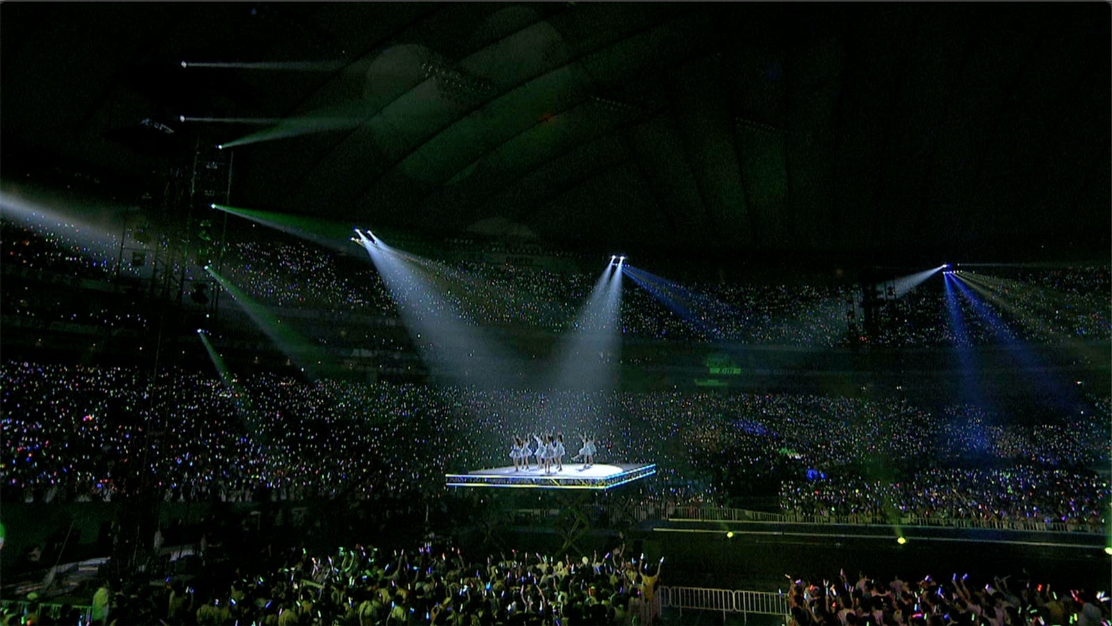 板野友美（提供写真）