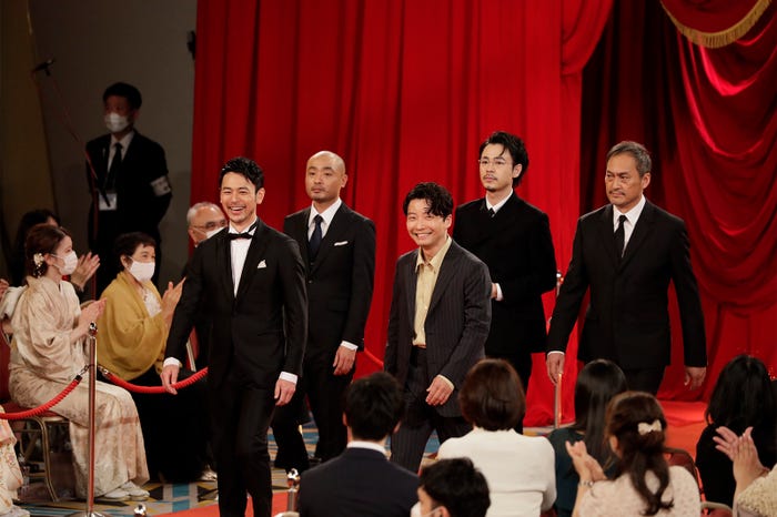 妻夫木聡、宇野祥平、星野源、成田凌、渡辺謙(C)日本アカデミー賞協会