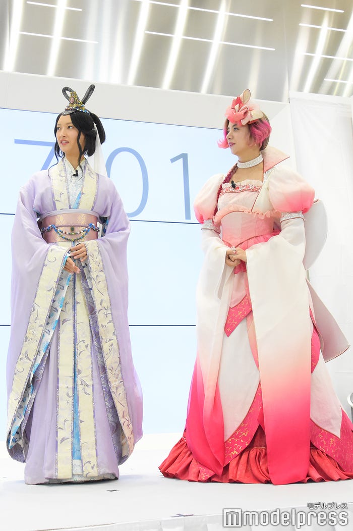 菜々緒、池田エライザ (C)モデルプレス