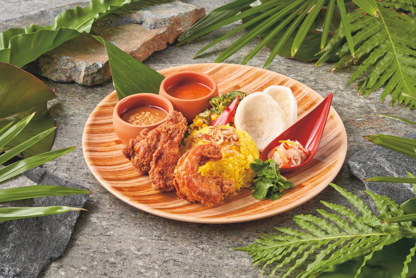 マッサマン＆レッドカレープレート／画像提供：ユニバーサル・スタジオ・ジャパン