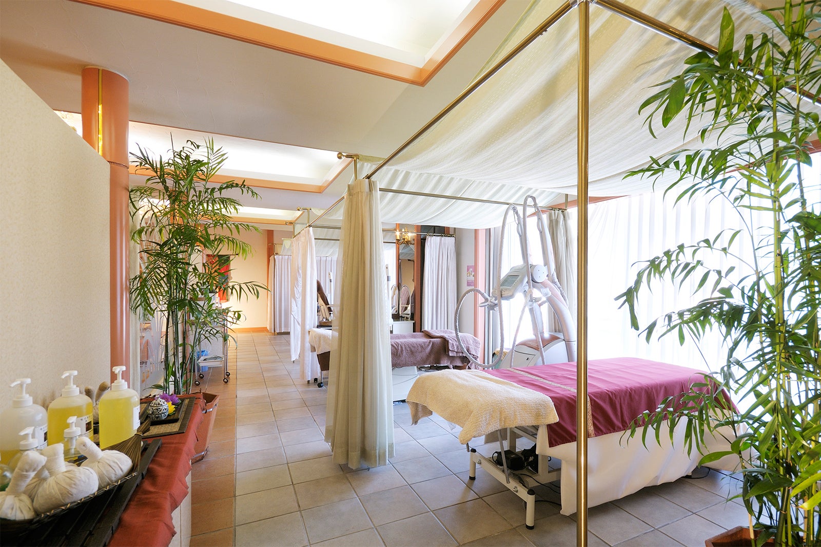 エステ　サロン ド クレール／施術コーナー／画像提供：水明館