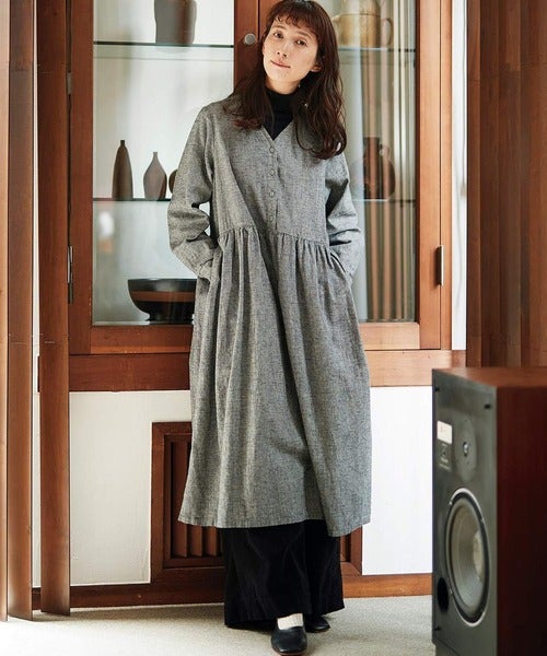 黒タートルネックの冬コーデ 21 着こなしを格上げする合わせ方をご紹介 モデルプレス