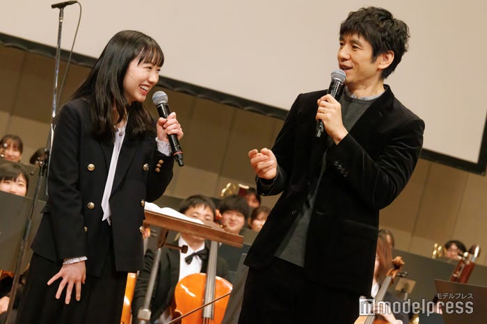 芦田愛菜がポンコツであることを暴露する西島秀俊(C)モデルプレス