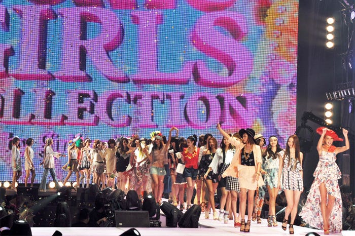 「第12回東京ガールズコレクション 2011 SPRING/SUMMER」グランドフィナーレ