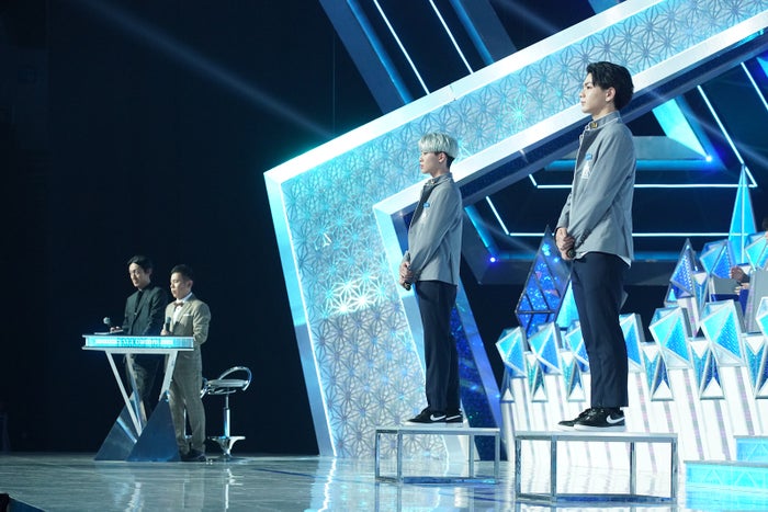 川尻蓮、豆原一成「PRODUCE 101 JAPAN」最終回(C)LAPONE ENTERTAINMENT