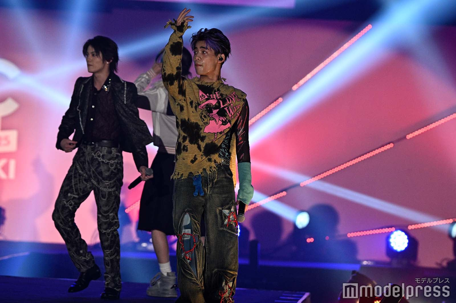 XY（C）モデルプレス