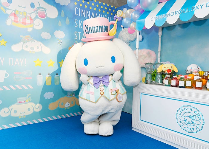 シナモロールお空のドリンクスタンド（C）‘01,’19 SANRIO 著作（株）サンリオ
