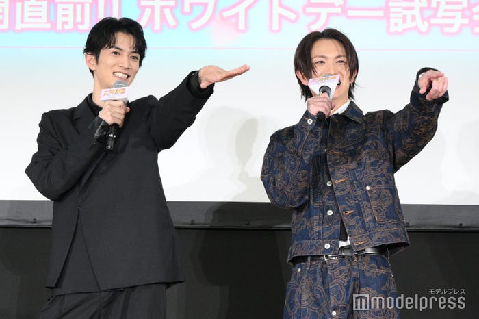 綱ゾーンを見つけた渡邊圭祐、綱啓永(C)モデルプレス