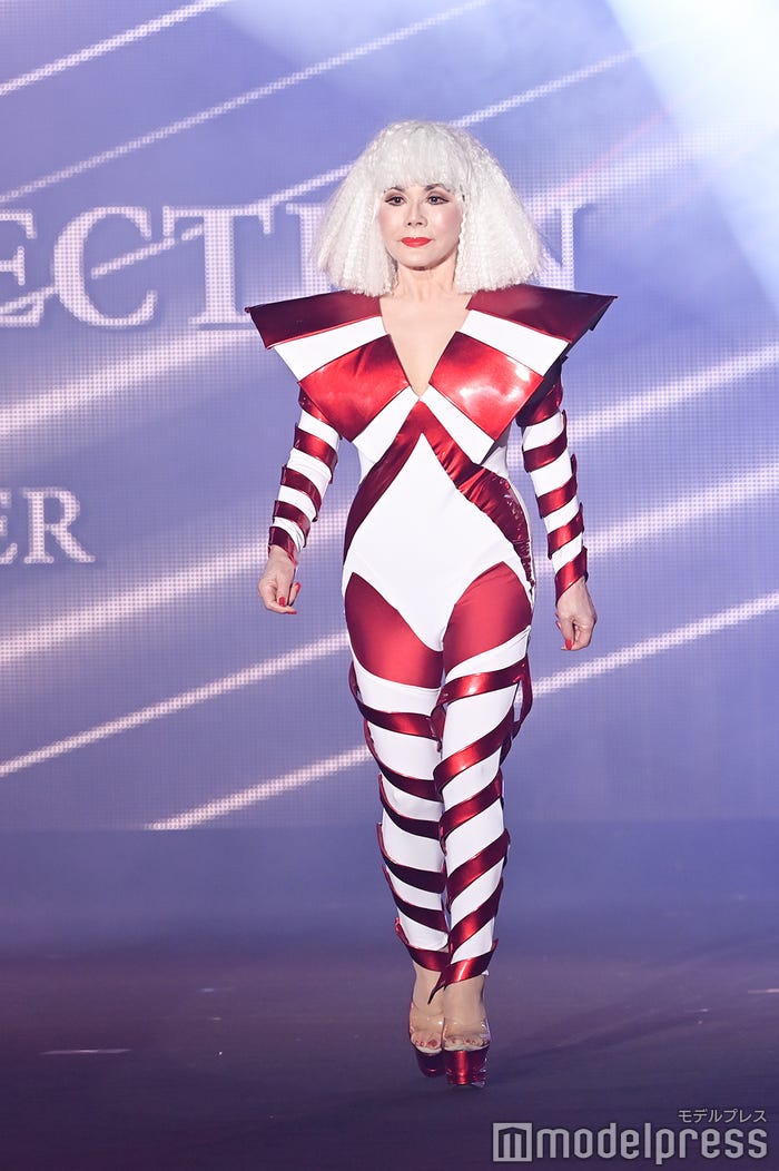 デヴィ夫人(C)モデルプレス