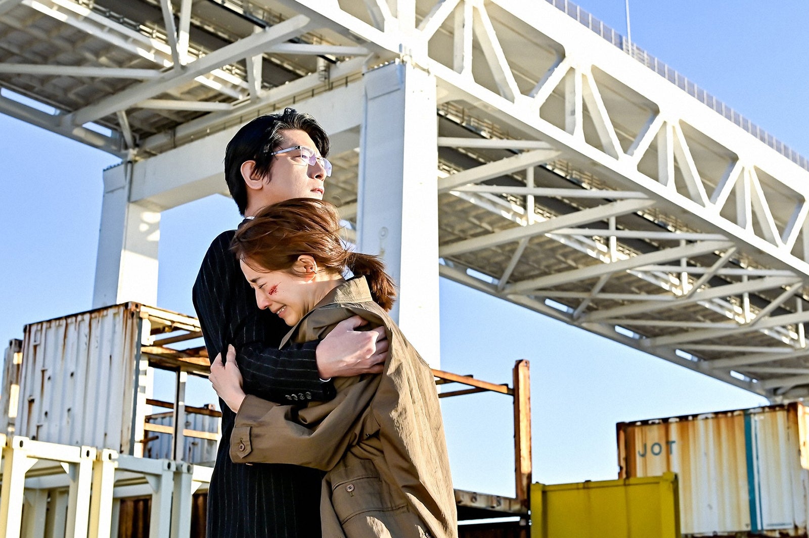 及川光博、田中みな実／「最愛」第6話より（C）TBS