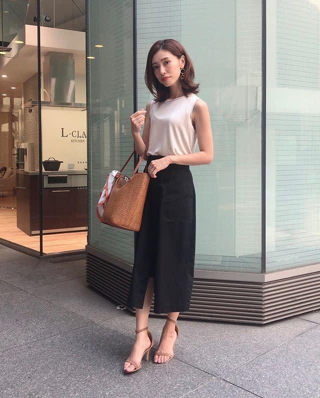 夏の 黒タイトスカート をおしゃれに着回し 爽やかで今っぽい大人スカートコーデ9選 モデルプレス 夏の 黒タイトスカート をおしゃれに着回し 爽やかで今っぽい大人スカートコーデ9選 モデルプレス