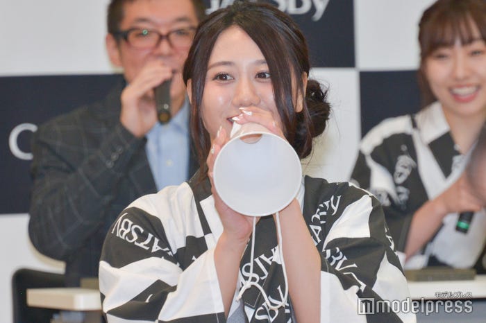 古畑奈和「先生が来たぞー」コール (C)モデルプレス