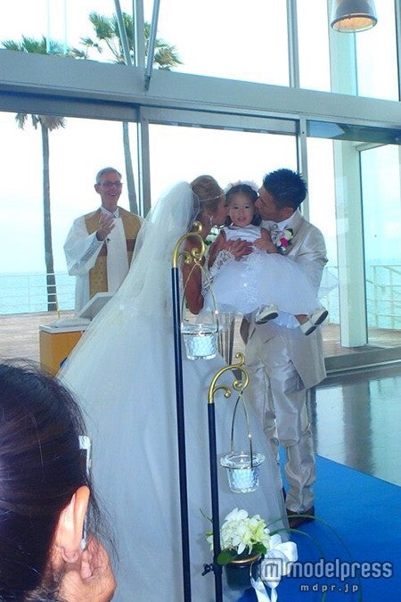 挙式の様子（画像：所属事務所提供）