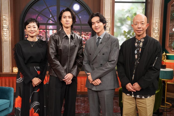 有働由美子、山下智久、松下洸平、小峠英二(C)日本テレビ