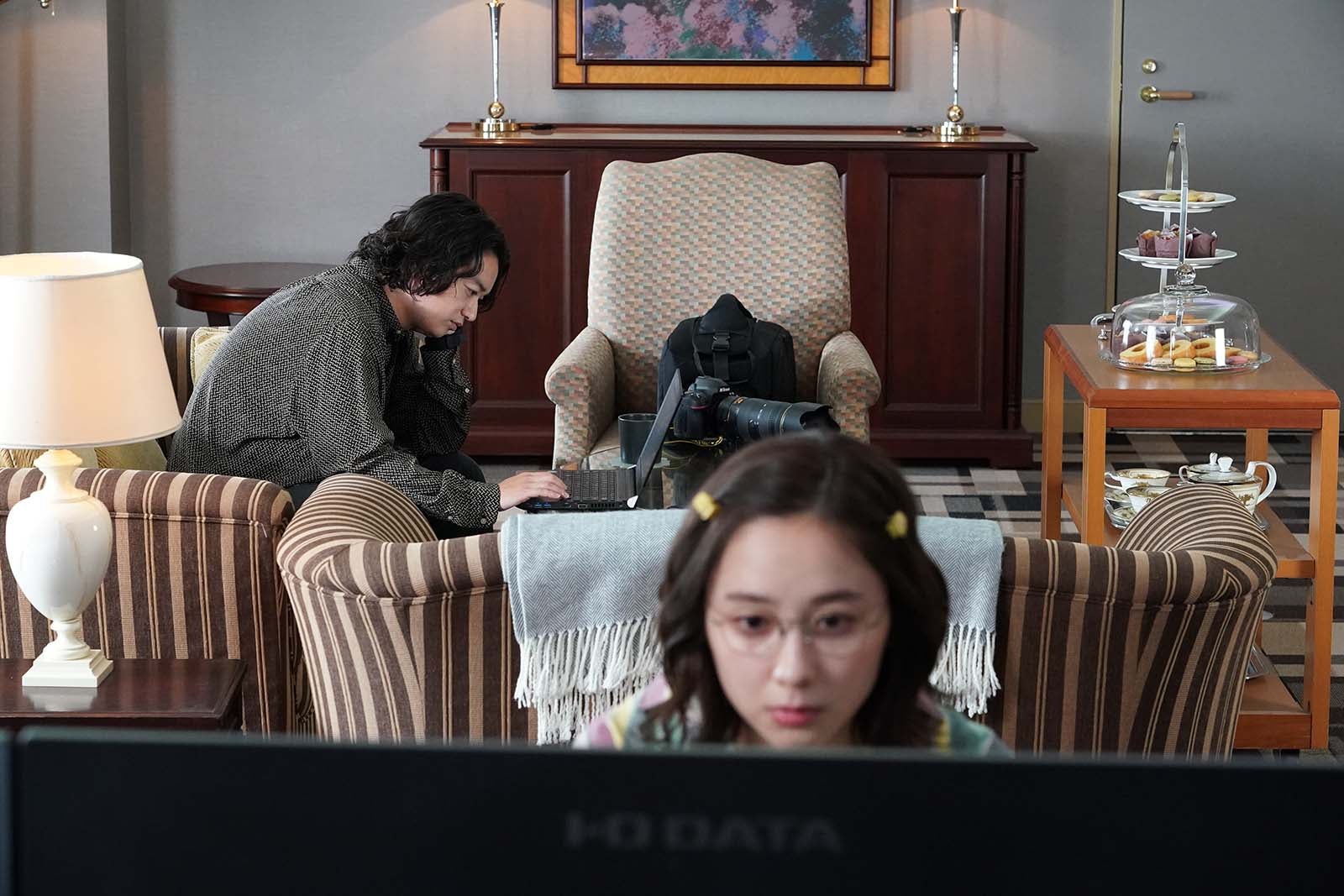 染谷将太、堀田真由「CODE―願いの代償―」第3話より（C）読売テレビ・日本テレビ