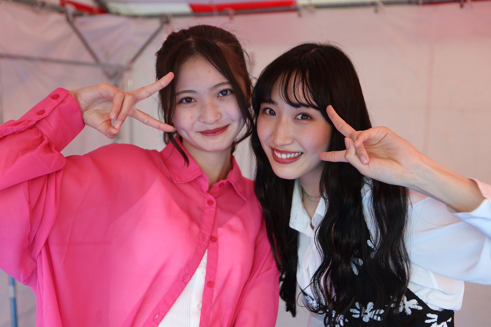 （左から）HANA、花岡なつみ（提供写真）