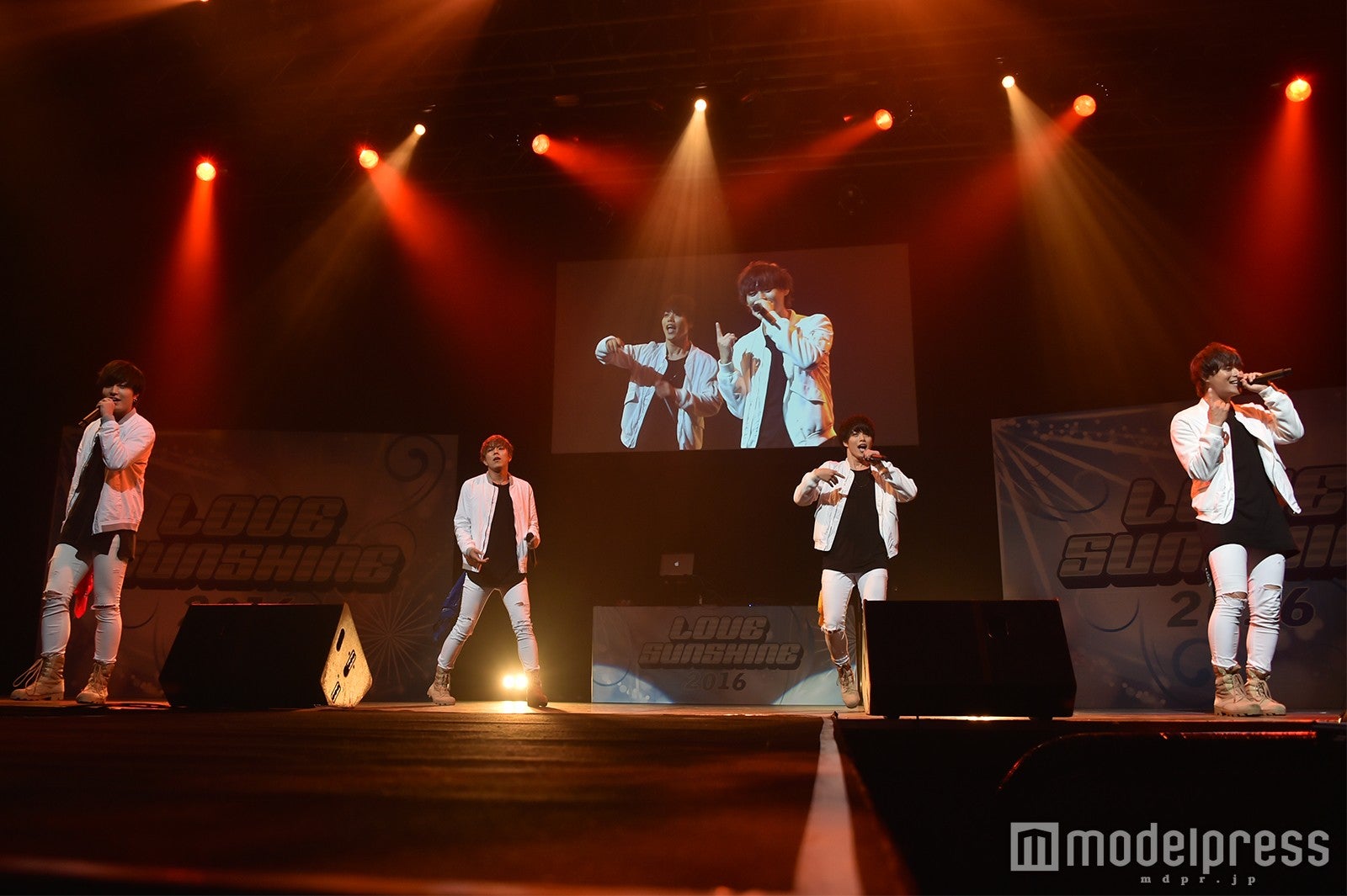 IVVY（C）モデルプレス