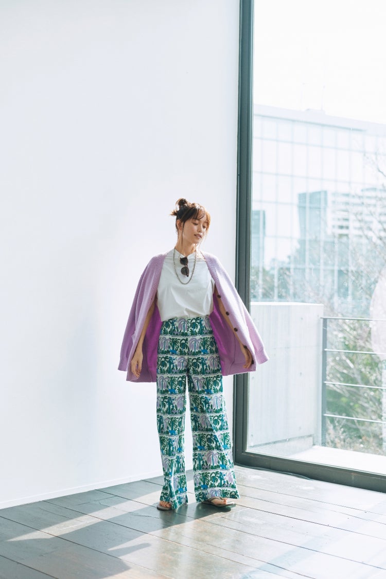 蛯原友里（C）LEE 4月号／集英社 撮影／黒沼諭（aosora）