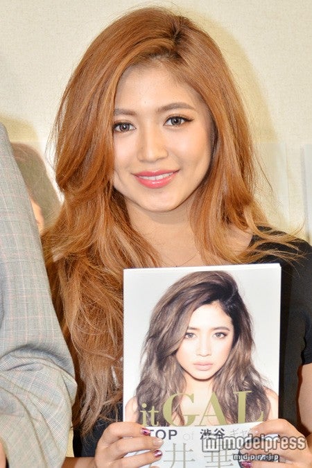 今井華 ギャル雑誌の休刊に言及 モデルプレス