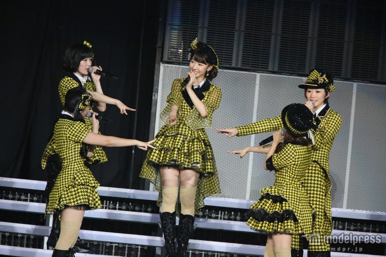 AKB48 2013真夏のドームツアー～まだまだ、やらなきゃいけないことがある～」大阪公演2日目より（C）AKS