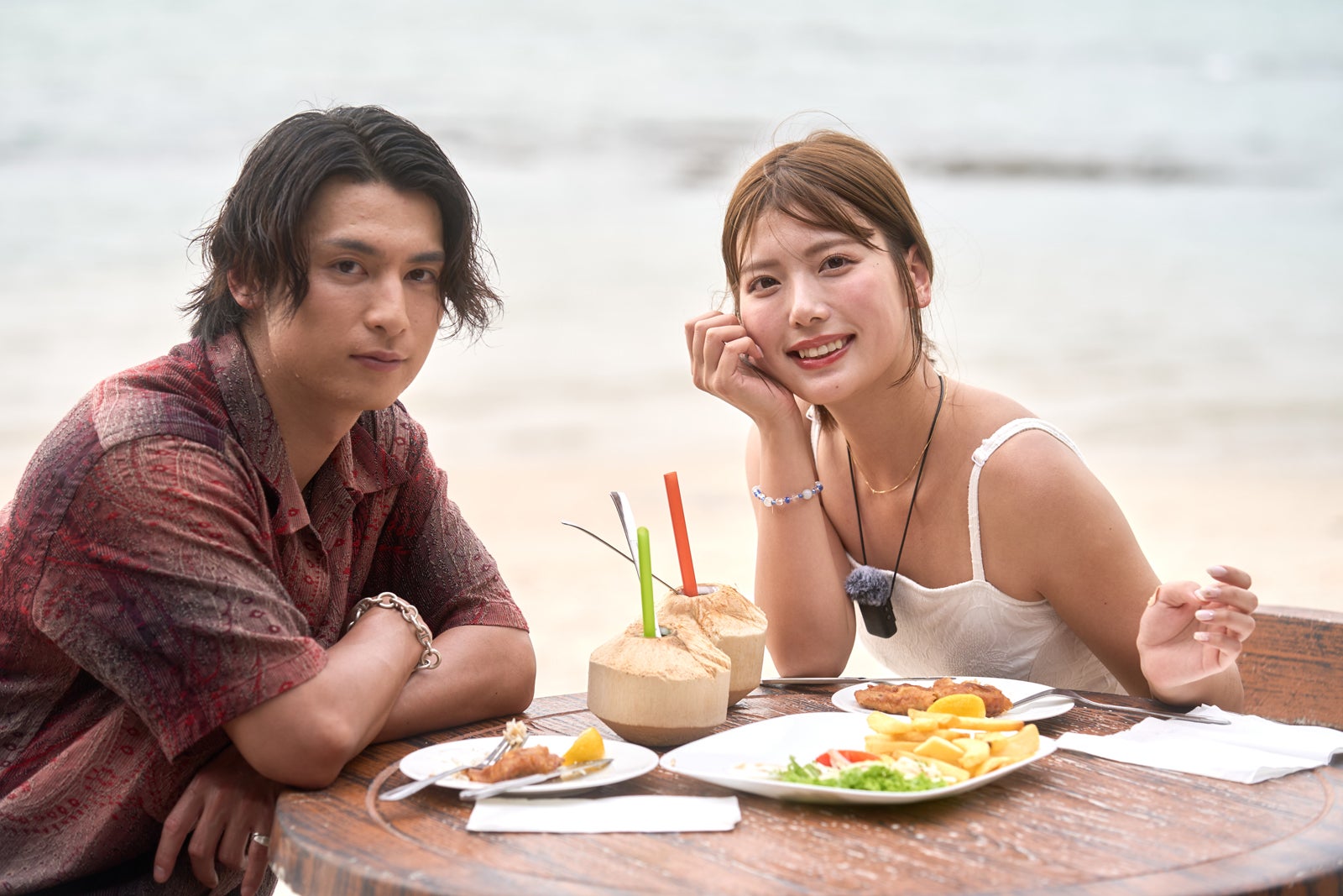 小宮山直人、山本文香『シャッフルアイランド Season5』（C）AbemaTV, Inc