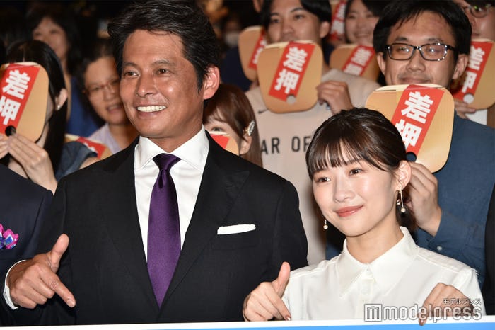 織田裕二、伊藤沙莉(C)モデルプレス