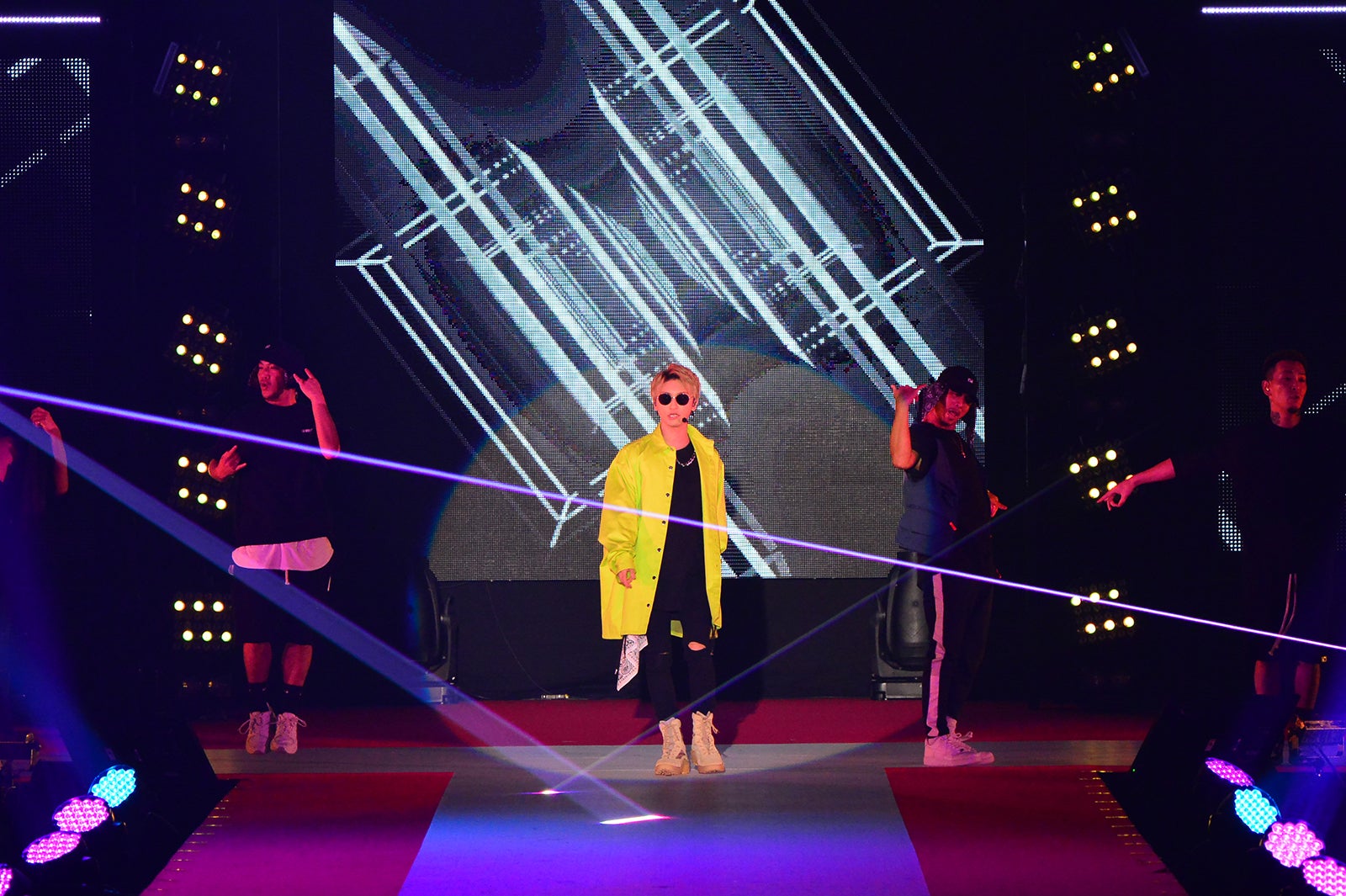 與真司郎（C）Rakuten GirlsAward 2019 AUTUMN／WINTER