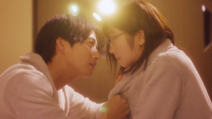 古屋呂敏、つじかりん「教えてください、藤縞さん！」8話（C）「教えてください、藤縞さん！」製作委員会