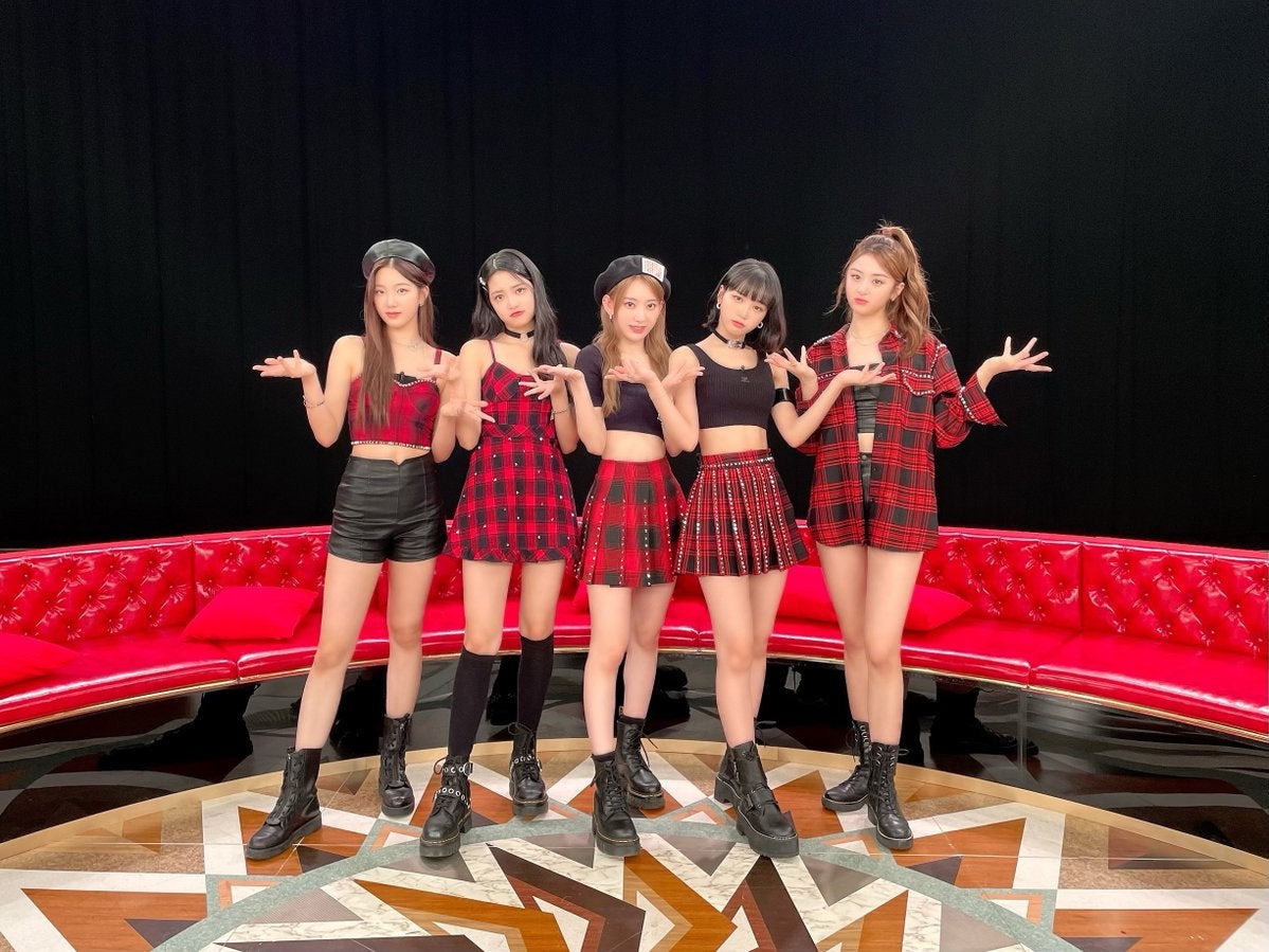 LE SSERAFIM、メンバー変更の過去明らかに「他の形で会えますように」「厳しい世界」の声