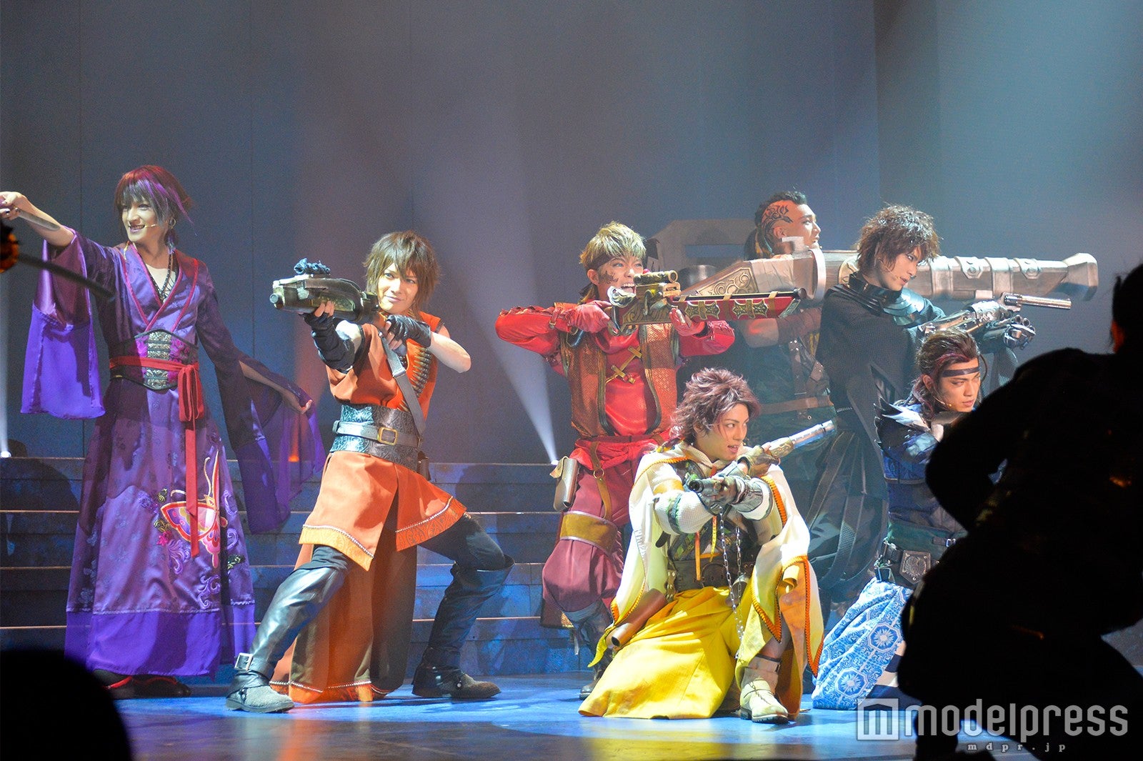 舞台「錆色のアーマ」ゲネプロより （C）モデルプレス