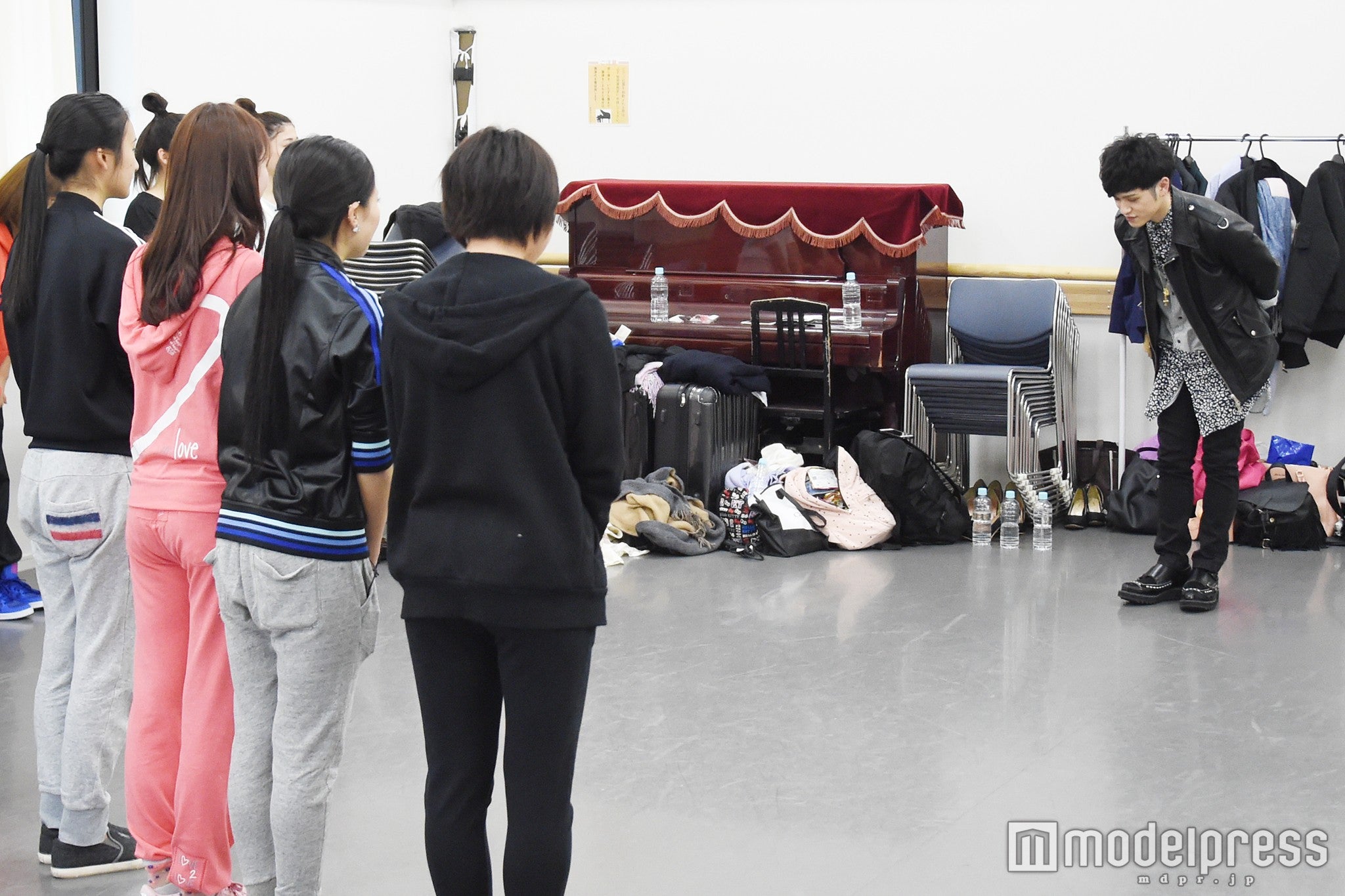 AAA末吉秀太、最後まで優しく（C）モデルプレス