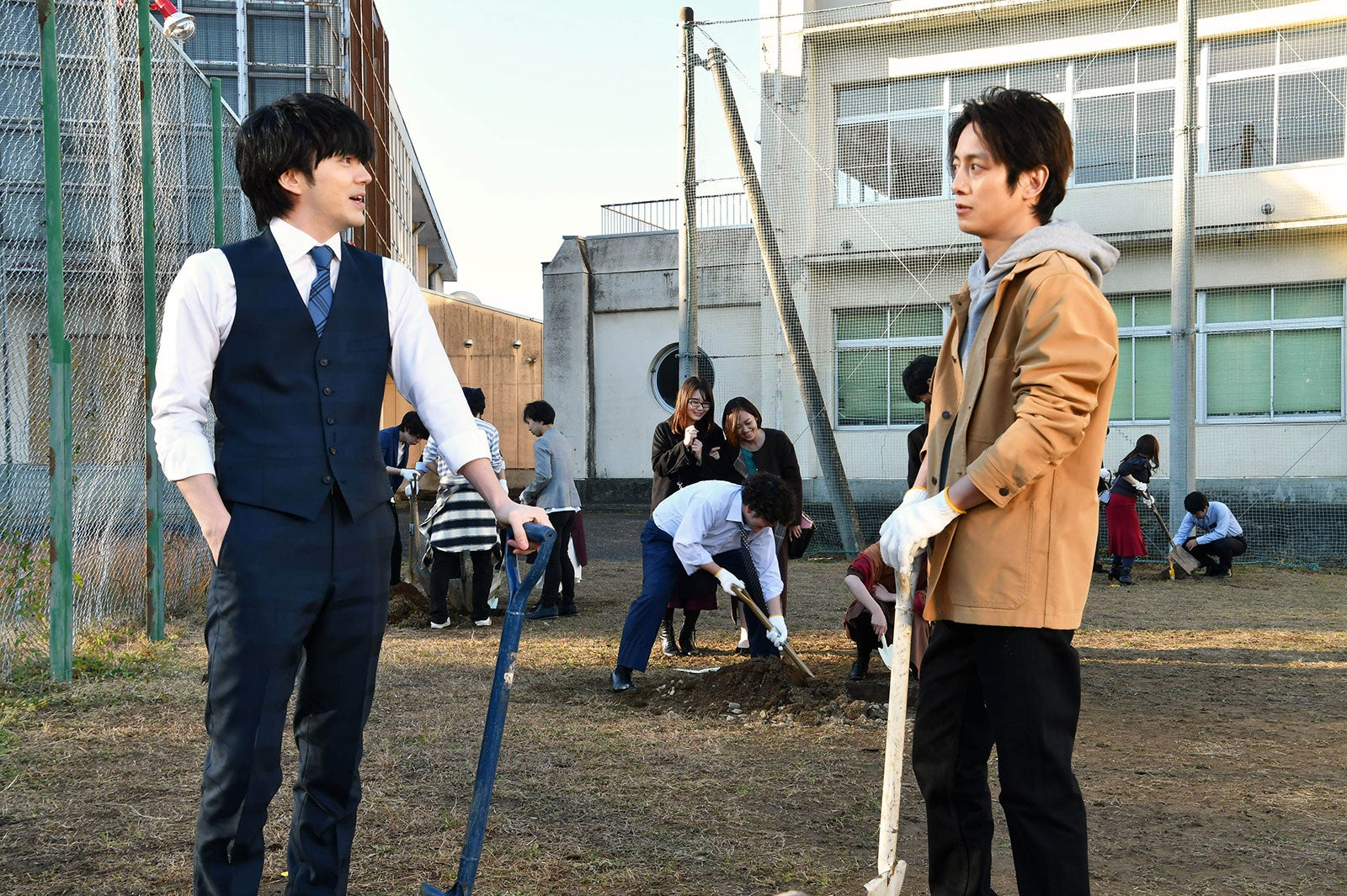 林遣都、溝端淳平／「愛しい嘘～優しい闇～」第1話より（C）テレビ朝日